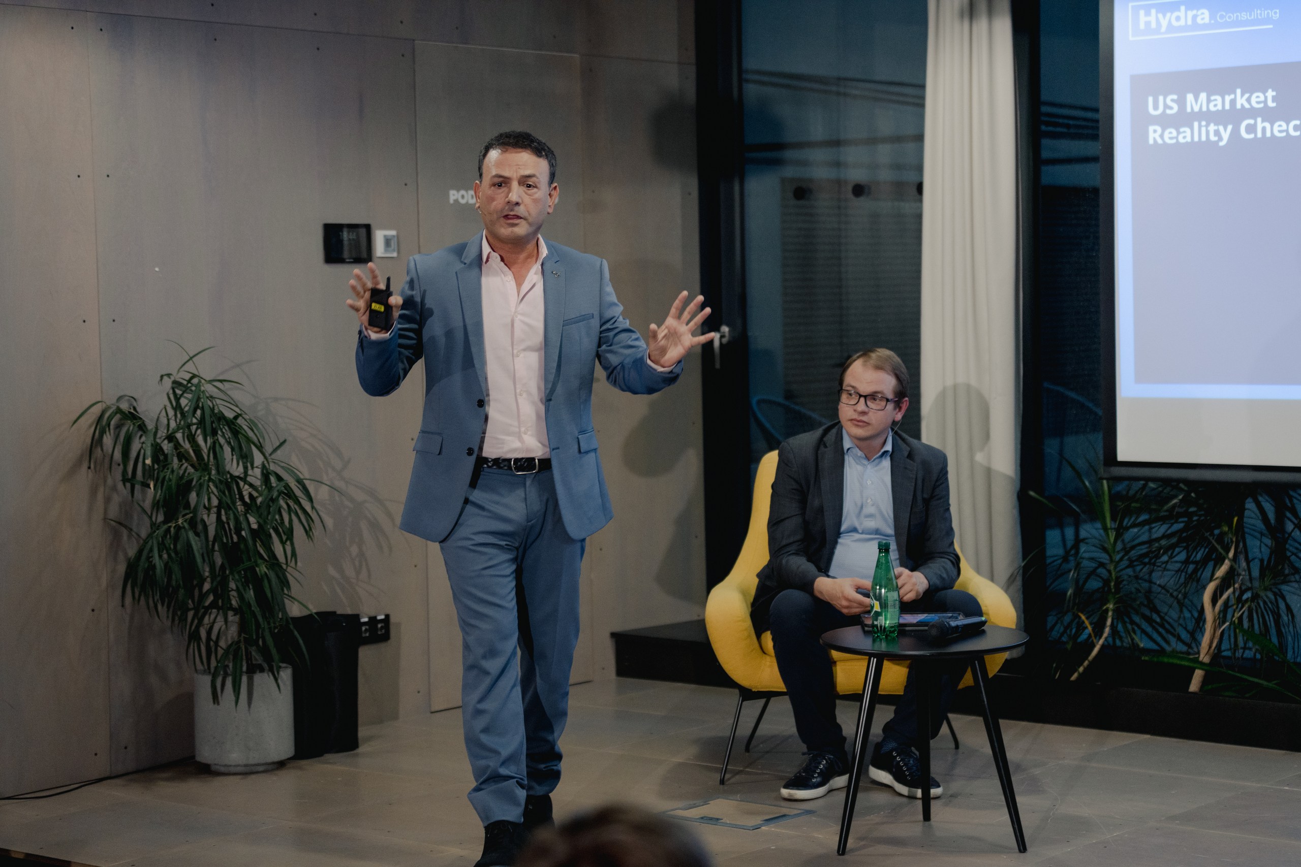 US Expand Simon Dery